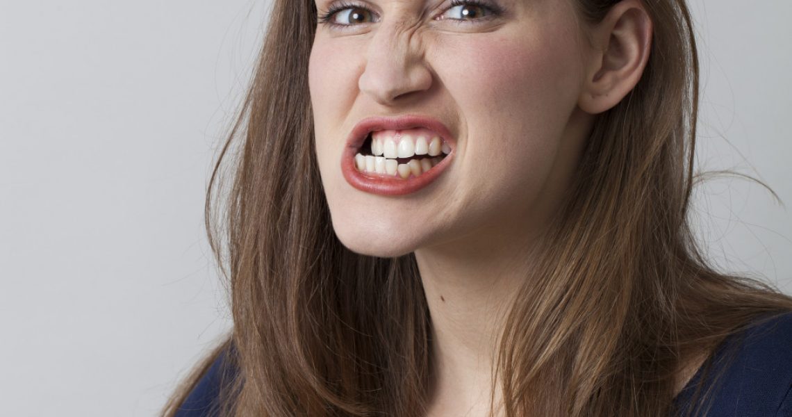 girl with misaligned teeth